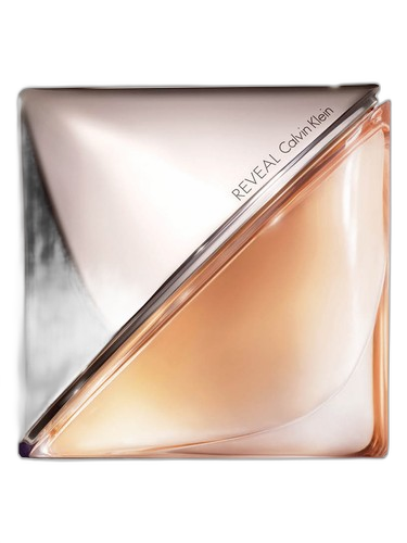 Calvin Klein Reveal perfume bottle