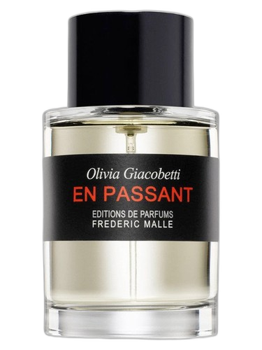 Frederic Malle En Passant perfume bottle